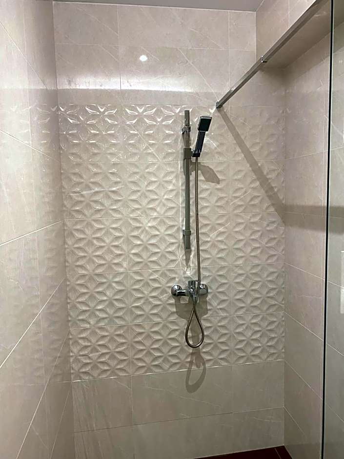 Elena Village Hotel & Suites