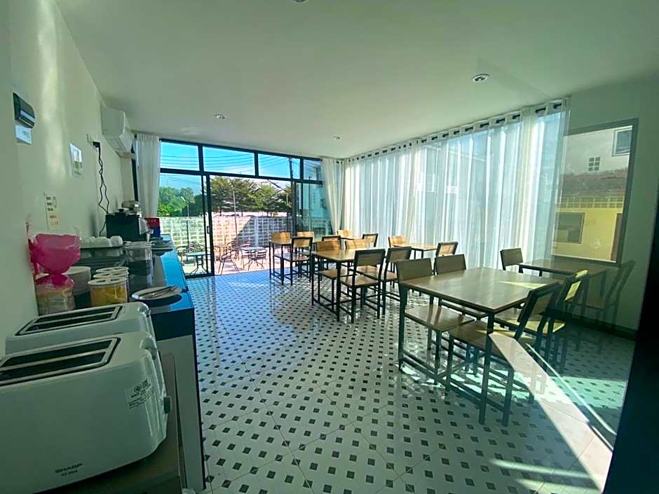 แอ่ว-ดีLD Hotel&Residences