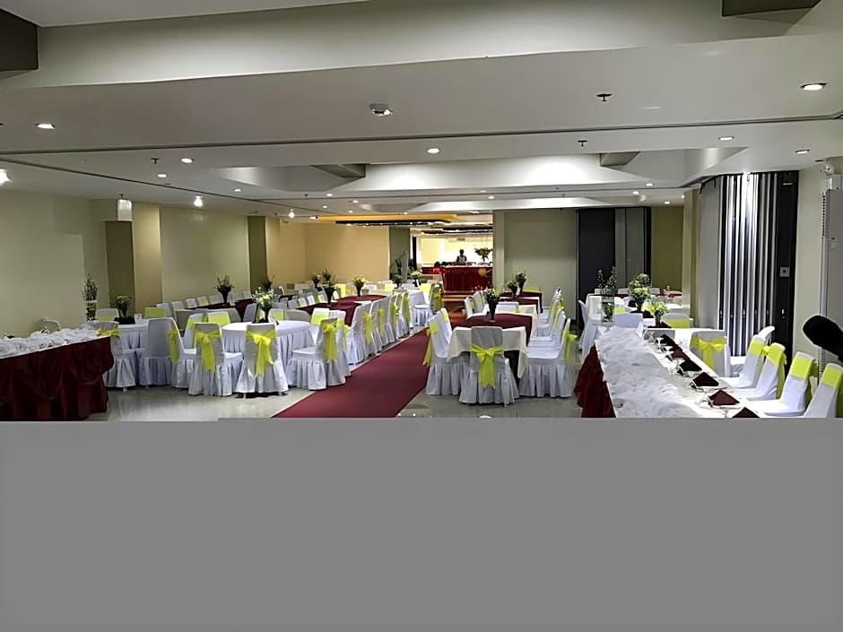 Leope Hotel