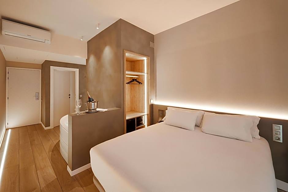 Barcelona Century Hotel