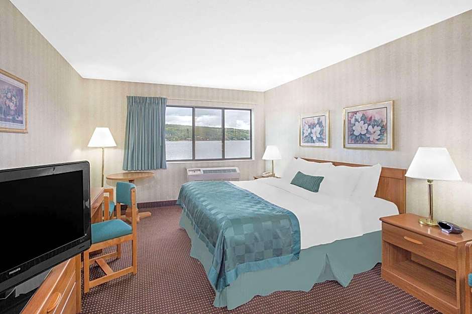 Ramada by Wyndham Hancock Waterfront