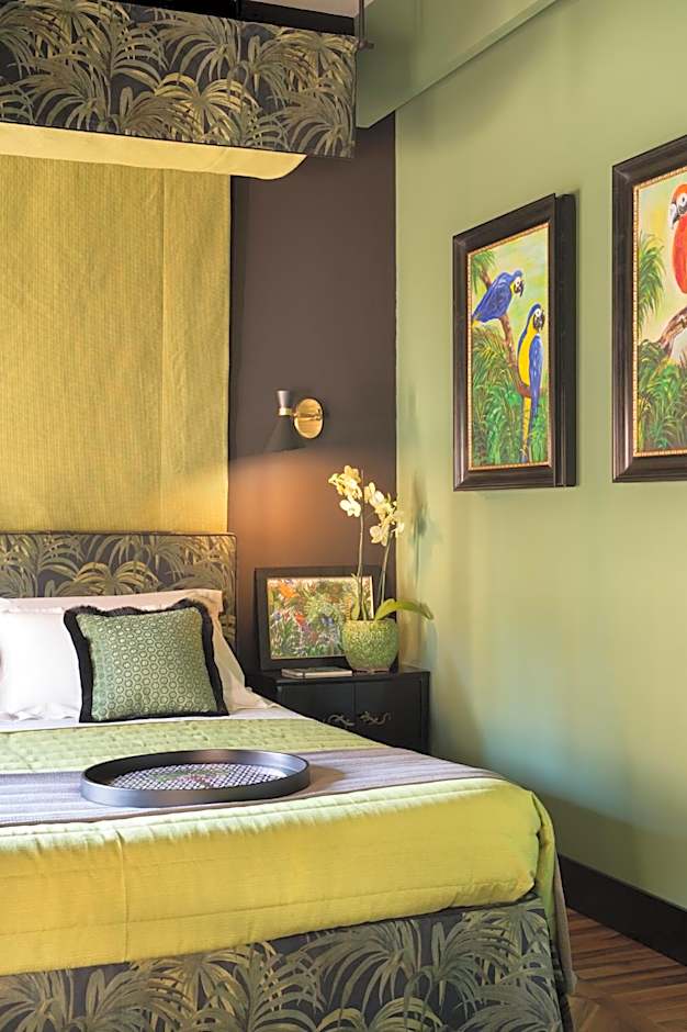 Velona's Jungle Luxury Suites