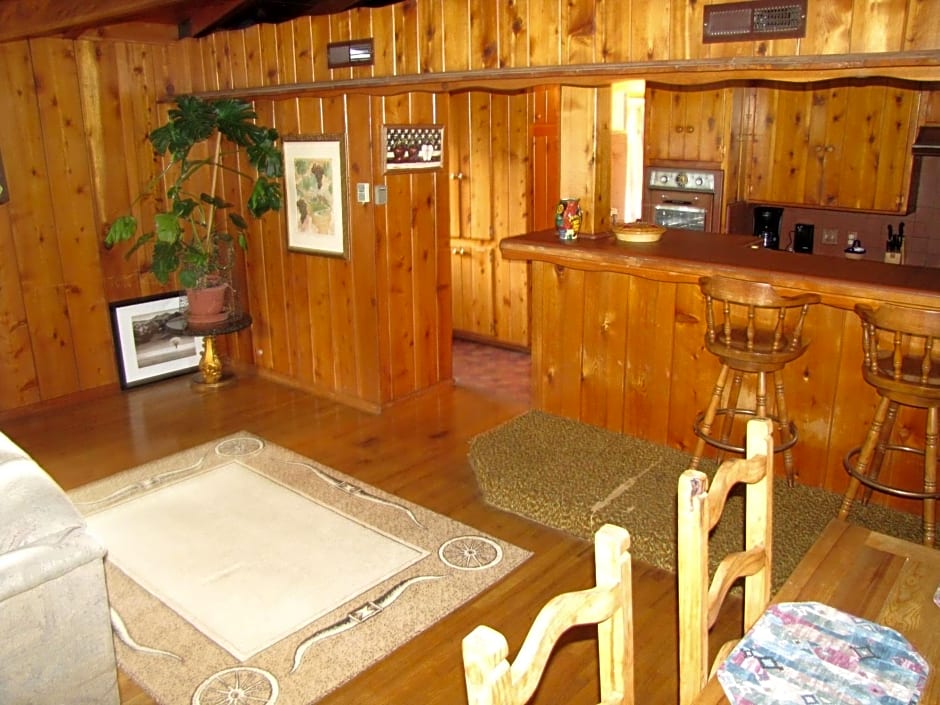 Kern Riverfront Lodge