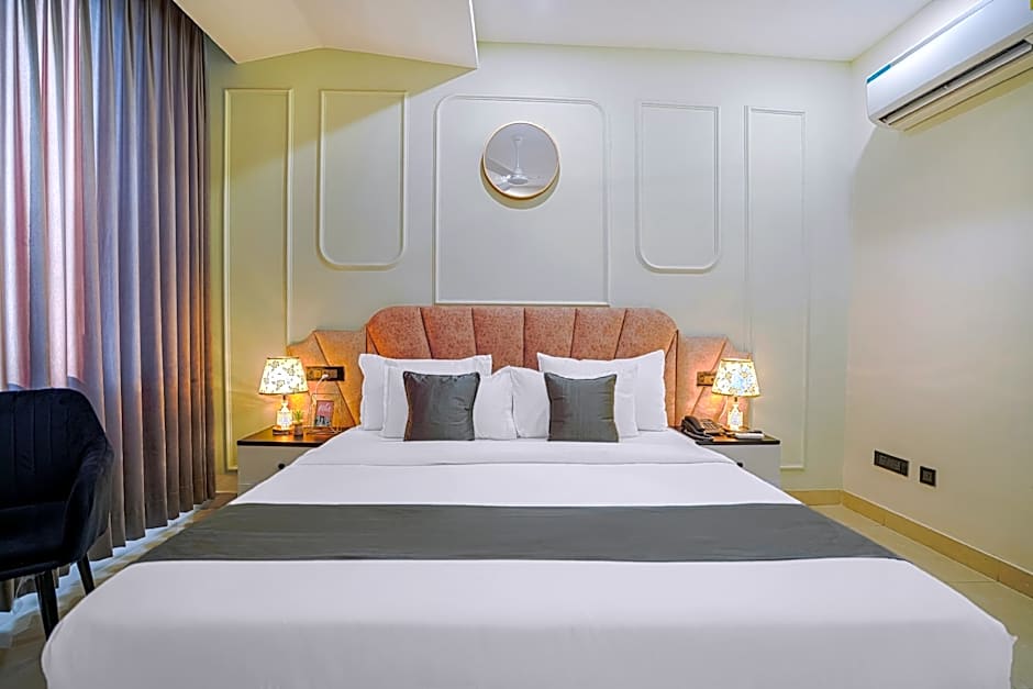 HOTEL SKY VIEW - Zirakpur, Chandigarh