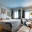 Gran Via Alsancak ( Boutique Hotel )