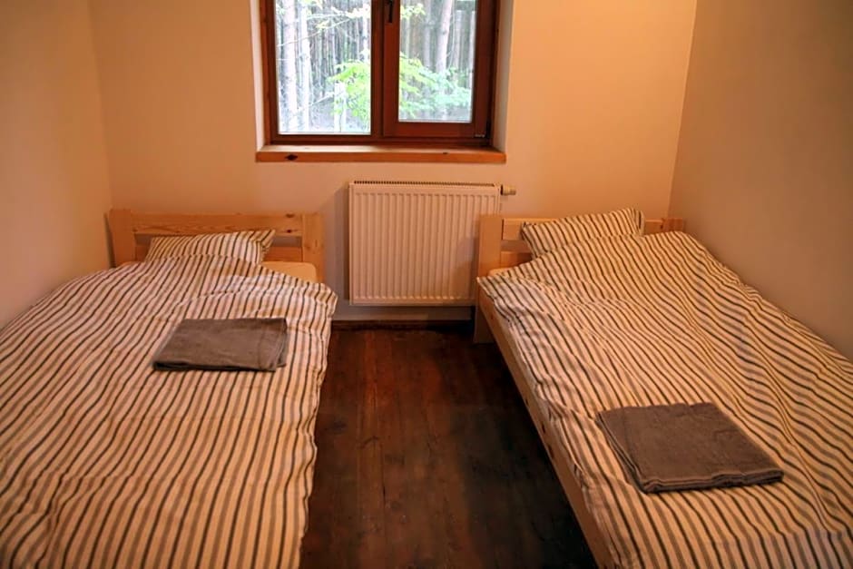 Dom imprezowy z noclegami Dziecinów