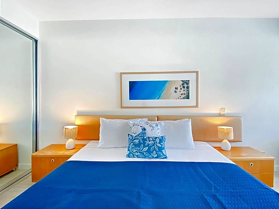 Blue on Blue Studio Room 1322