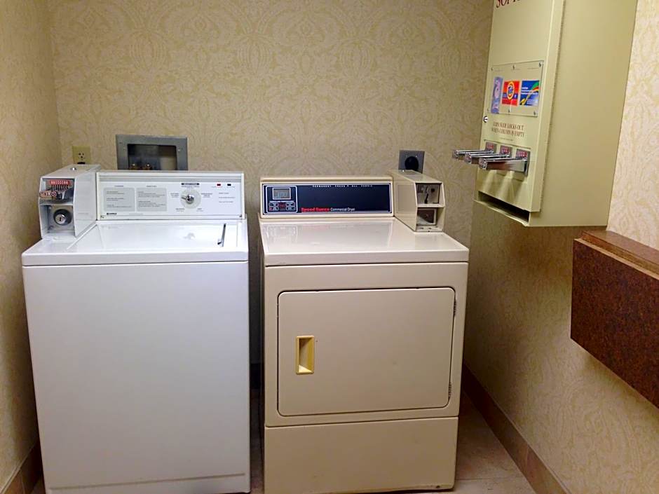 Country Inn & Suites by Radisson, Lincoln North Hotel and Conference Center, NE