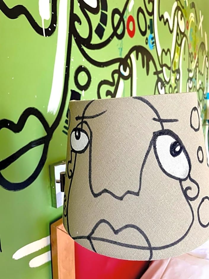 LH Hotel Arca Street Art