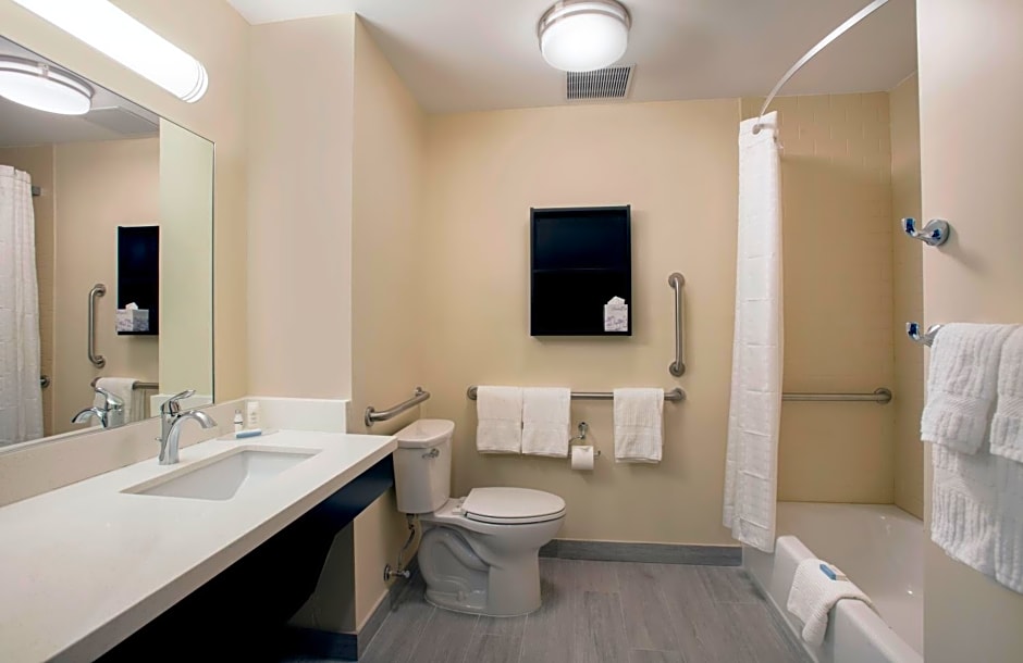 Candlewood Suites Miami Executive Airport - Kendall By IHG