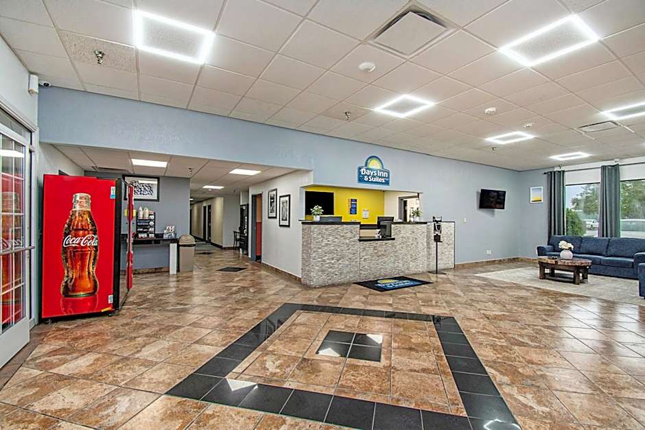 Days Inn & Suites by Wyndham Mt Pleasant