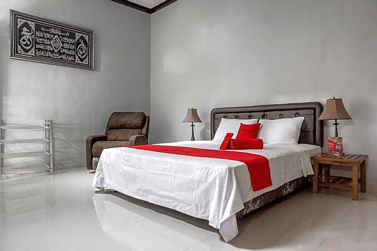 RedDoorz Syariah near RRI Malang