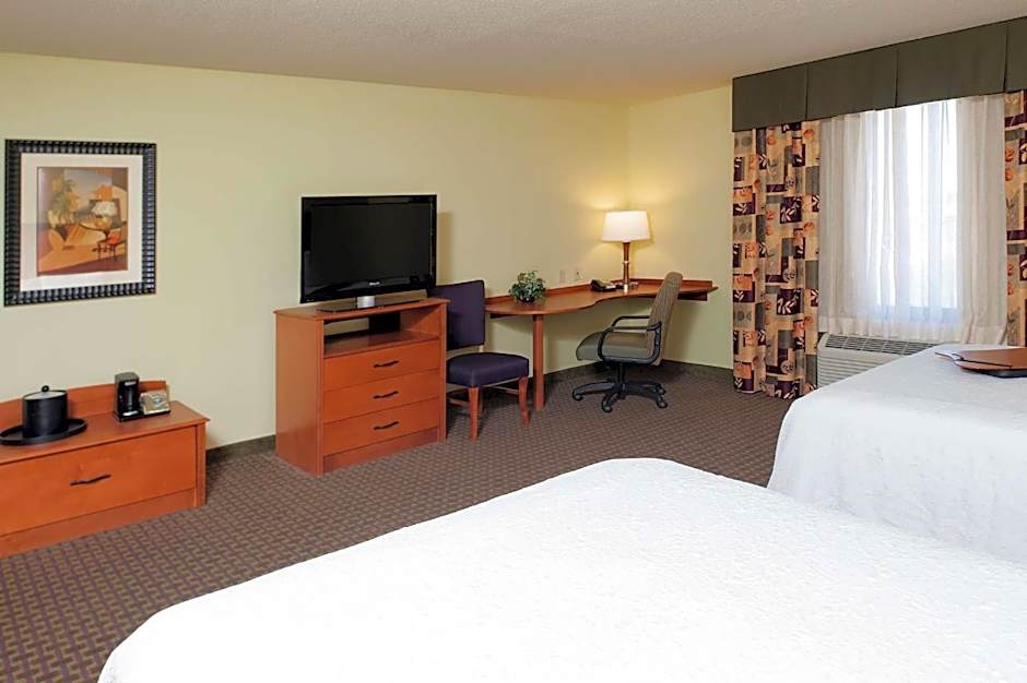 Hampton Inn By Hilton Macomb