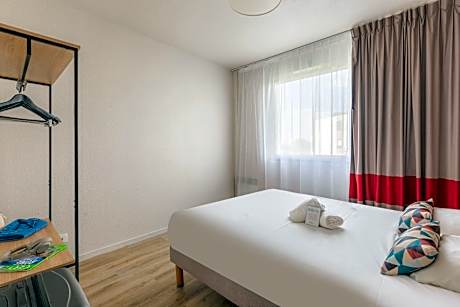 Duplex Family Apartment (4 Adults)