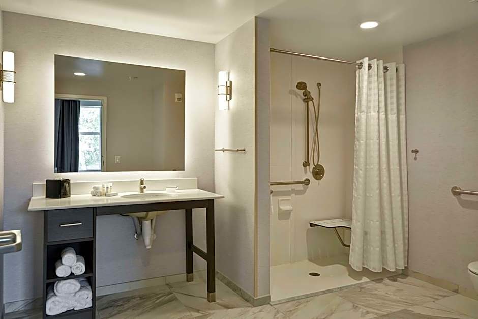 Homewood Suites by Hilton Raleigh Cary I-40