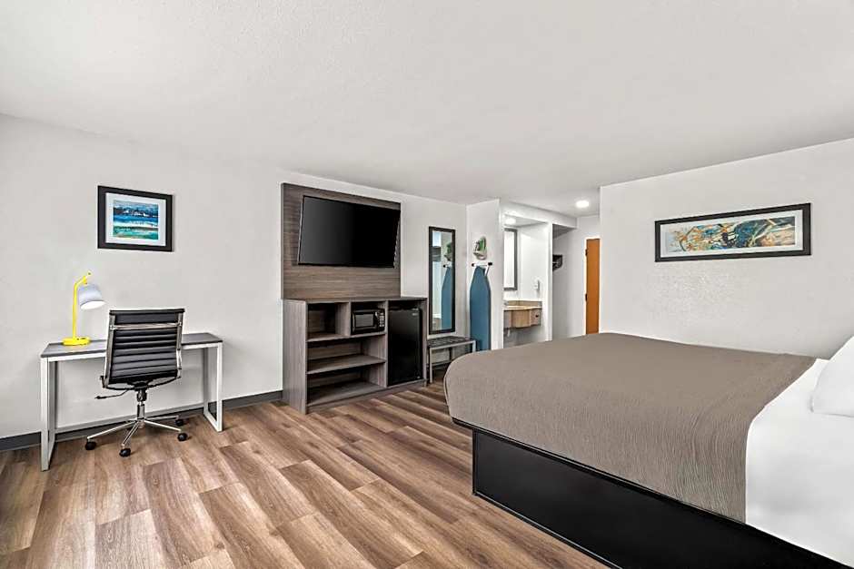 Quality Inn & Suites Biloxi - Ocean Springs