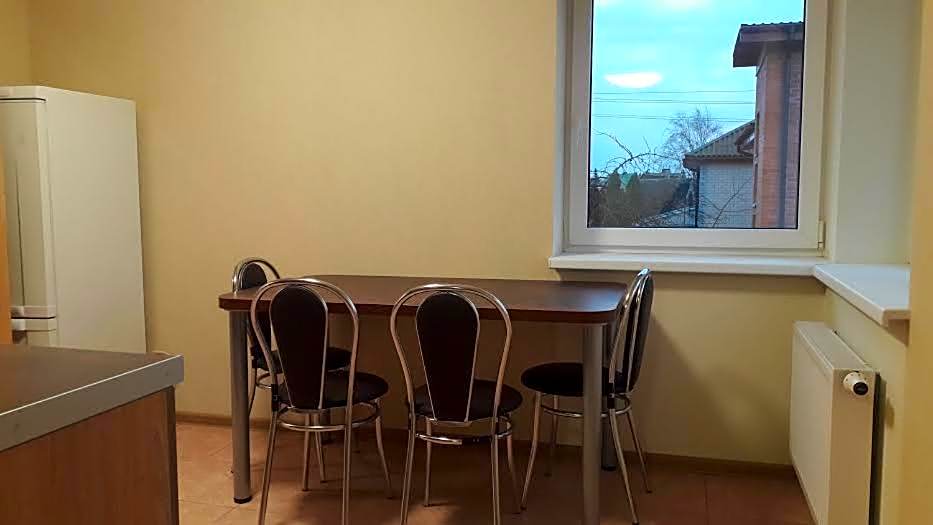 ROOMS FOR RENT