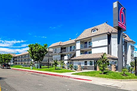 Motel 6-Escondido, CA