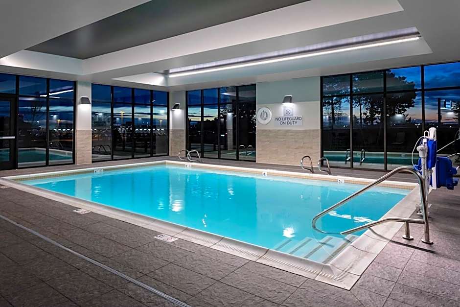Courtyard by Marriott Pasco Tri-Cities Airport