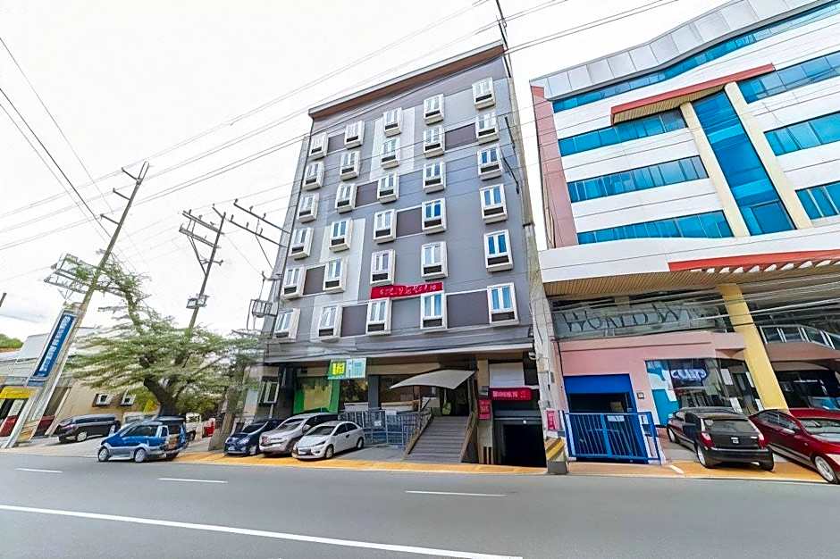 RedDoorz Plus at Kamuning Quezon City