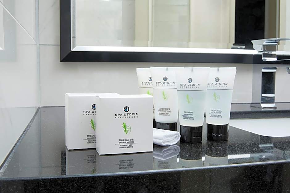 Granville Island Hotel