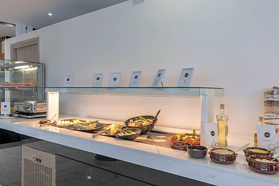 Caretta Paradise Resort & WaterPark