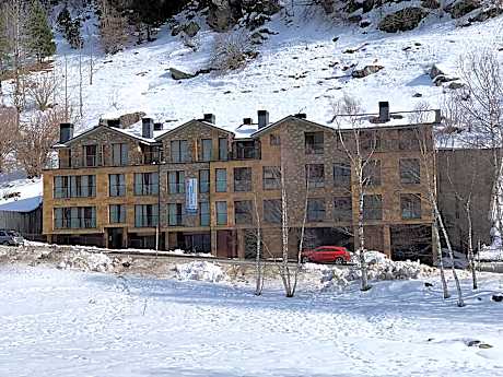 Apartamentos Llorts Ordino 3000