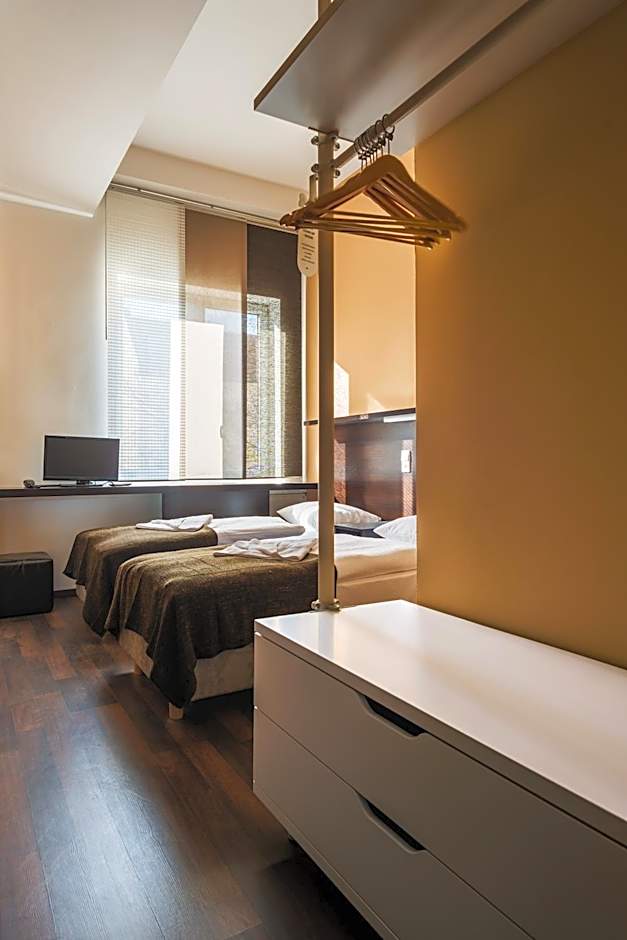 Apple City Hotel