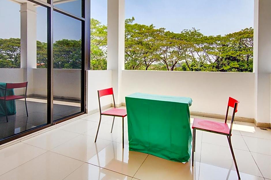 OYO Life 89990 Kost Waterfront 75 Sub