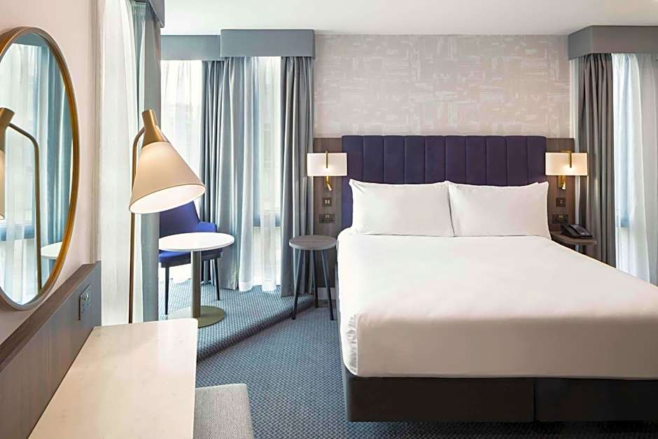 DoubleTree By Hilton Manchester Piccadilly Place
