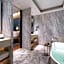 Hilton Shenzhen World Exhibition & Convention Center （Qianhai Snow World）