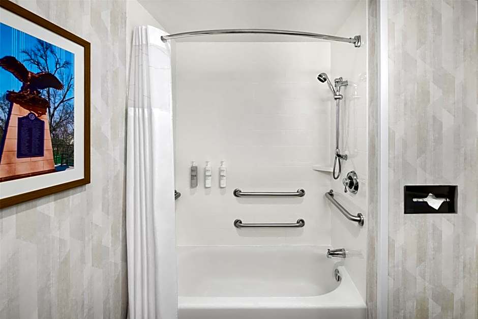 Hampton Inn Lawrence