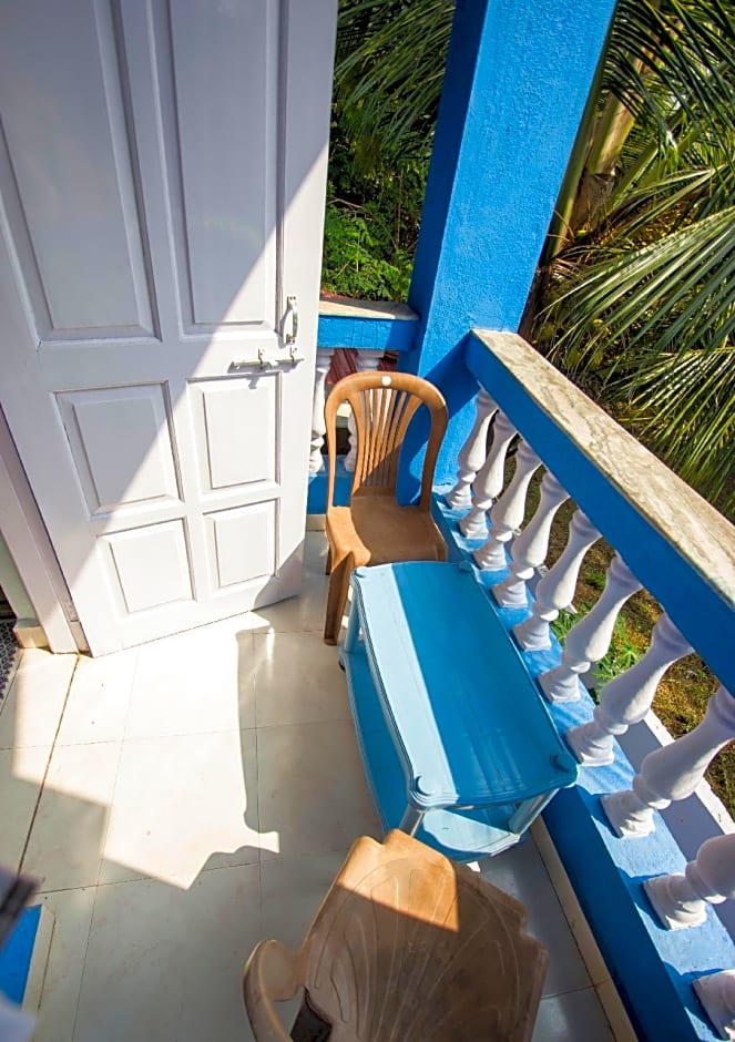 Veeniola Holiday Home