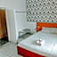 De Luck Homestay near Alun Alun Sidoarjo