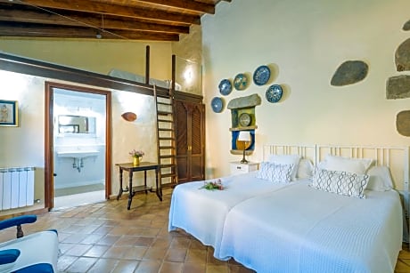 Classic Quadruple Room