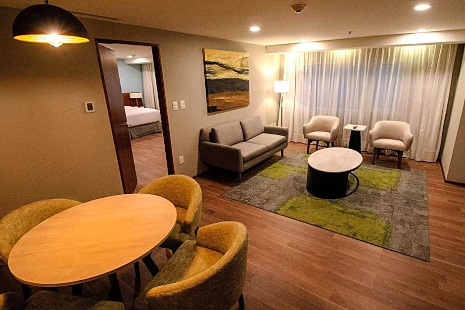 Courtyard by Marriott Mexico City Revolucion