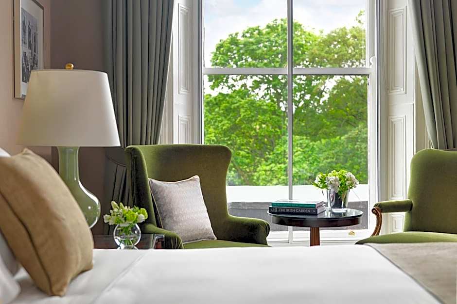 The Shelbourne, Autograph Collection