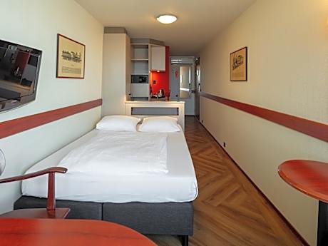 First Class Room