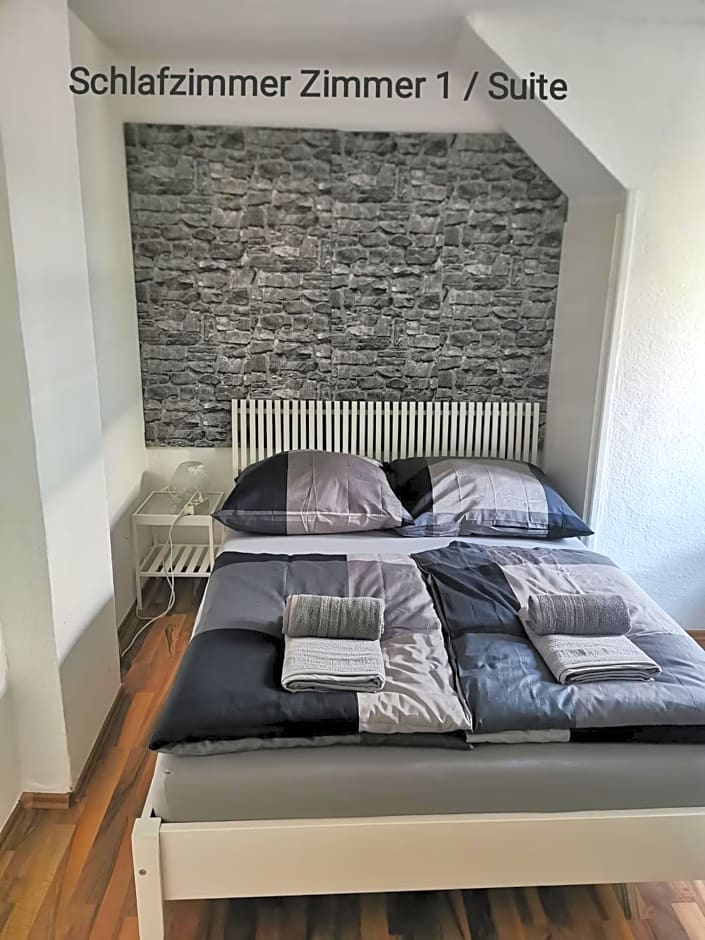 Eva's Hostel - Self Check-In & Only Private Rooms