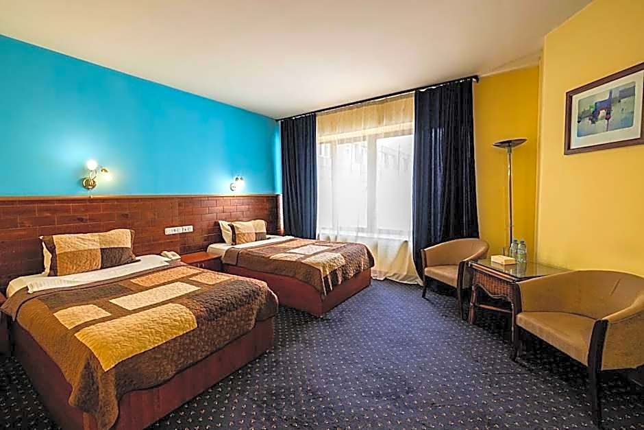Ararat Hotel