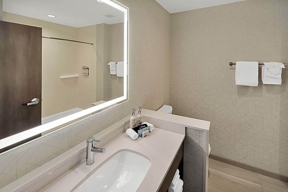 Holiday Inn Express & Suites Fort Walton Beach - Eglin Area By IHG