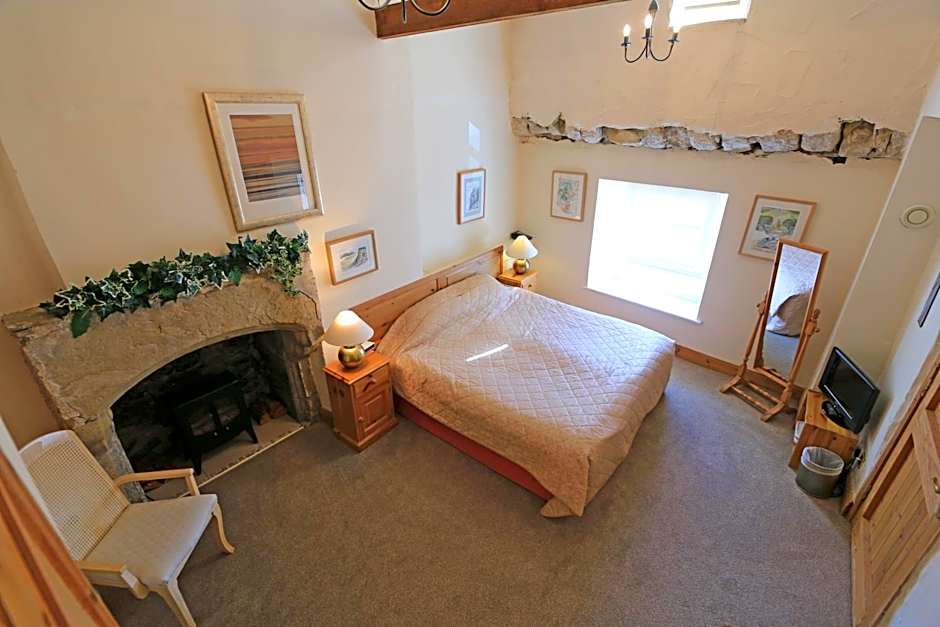 Centre Of Britain Hotel