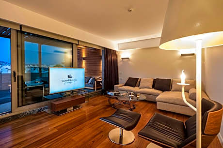 The Luxury Penthouse Suite