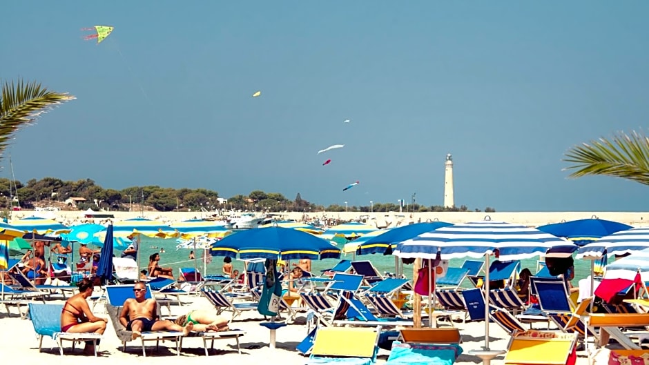 B&B Cous Cous People