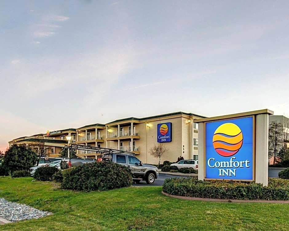 Comfort Inn Redding Near I-5
