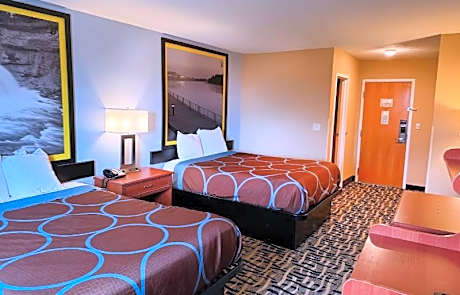 1 Queen Bed Suite Non-Smoking