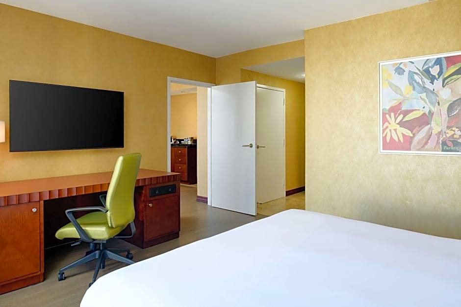 Hilton Charlotte Uptown 