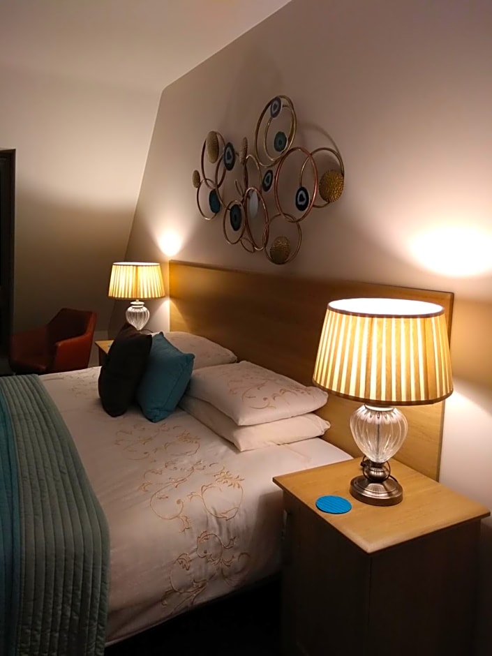 Tollyrose Country House – Newcastle
