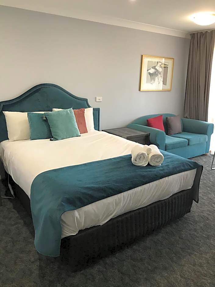 Town And Country Motor Inn Forbes