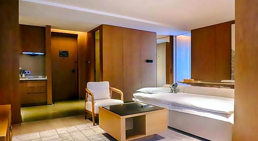 Grand Wuji Hotel